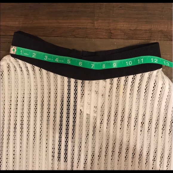 Milly Waffle Texture White Skirt with Black Band - Picture 4 of 7